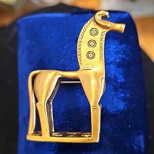Gold Brushed Geometric Greek Horse Brooch